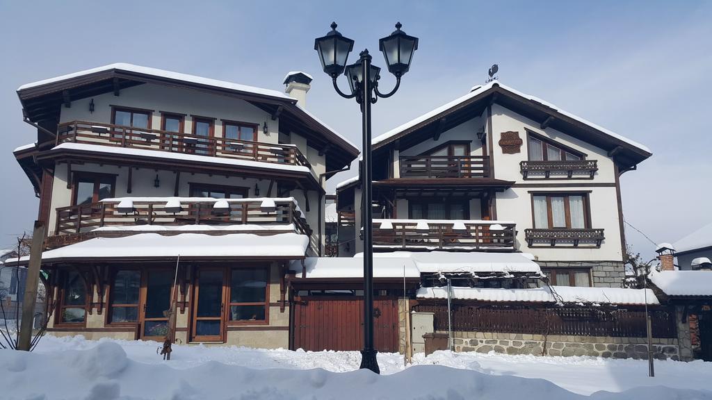 Family Hotel Dzhangal Bansko Bagian luar foto