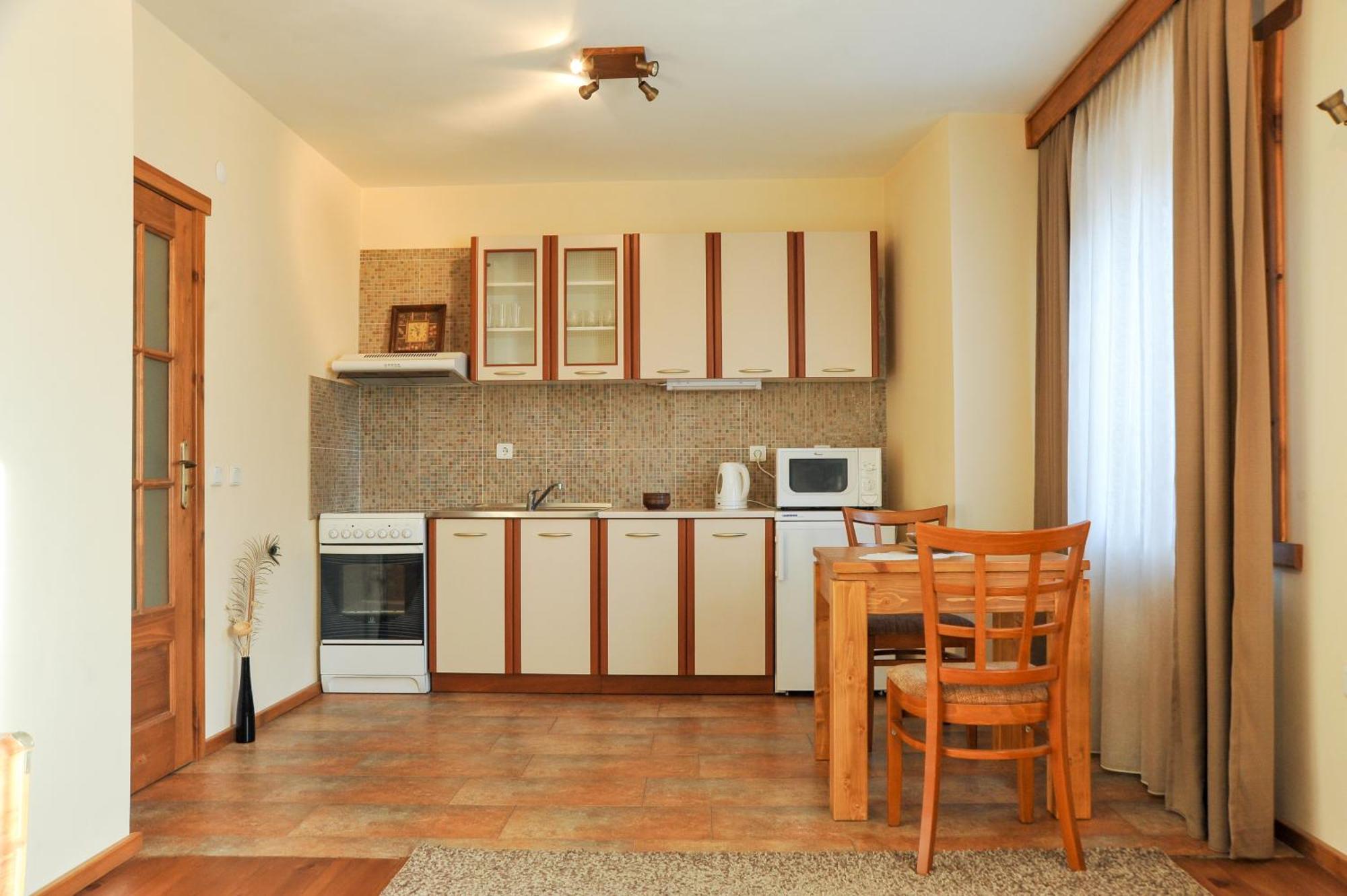 Family Hotel Dzhangal Bansko Bagian luar foto