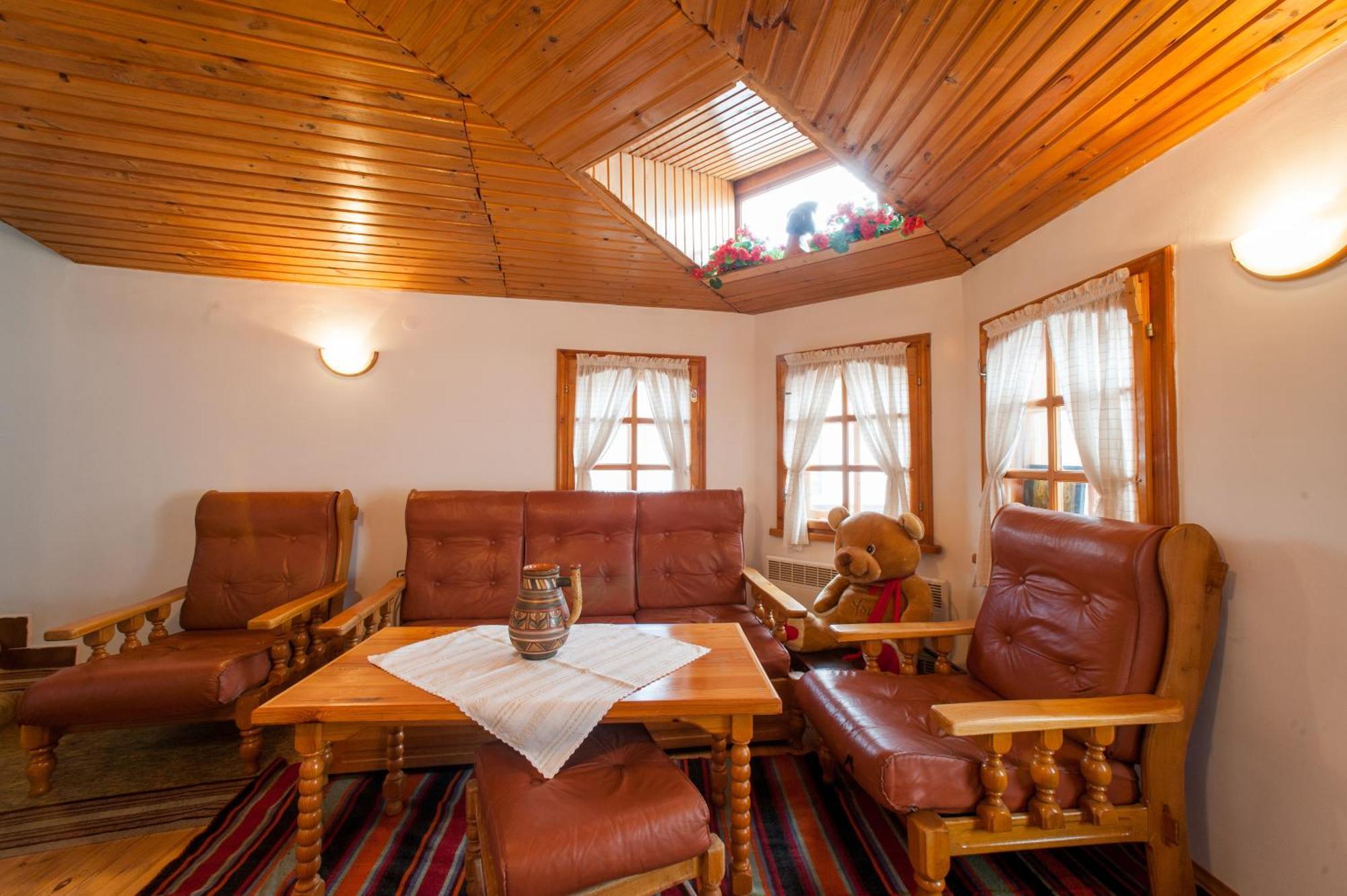 Family Hotel Dzhangal Bansko Bagian luar foto
