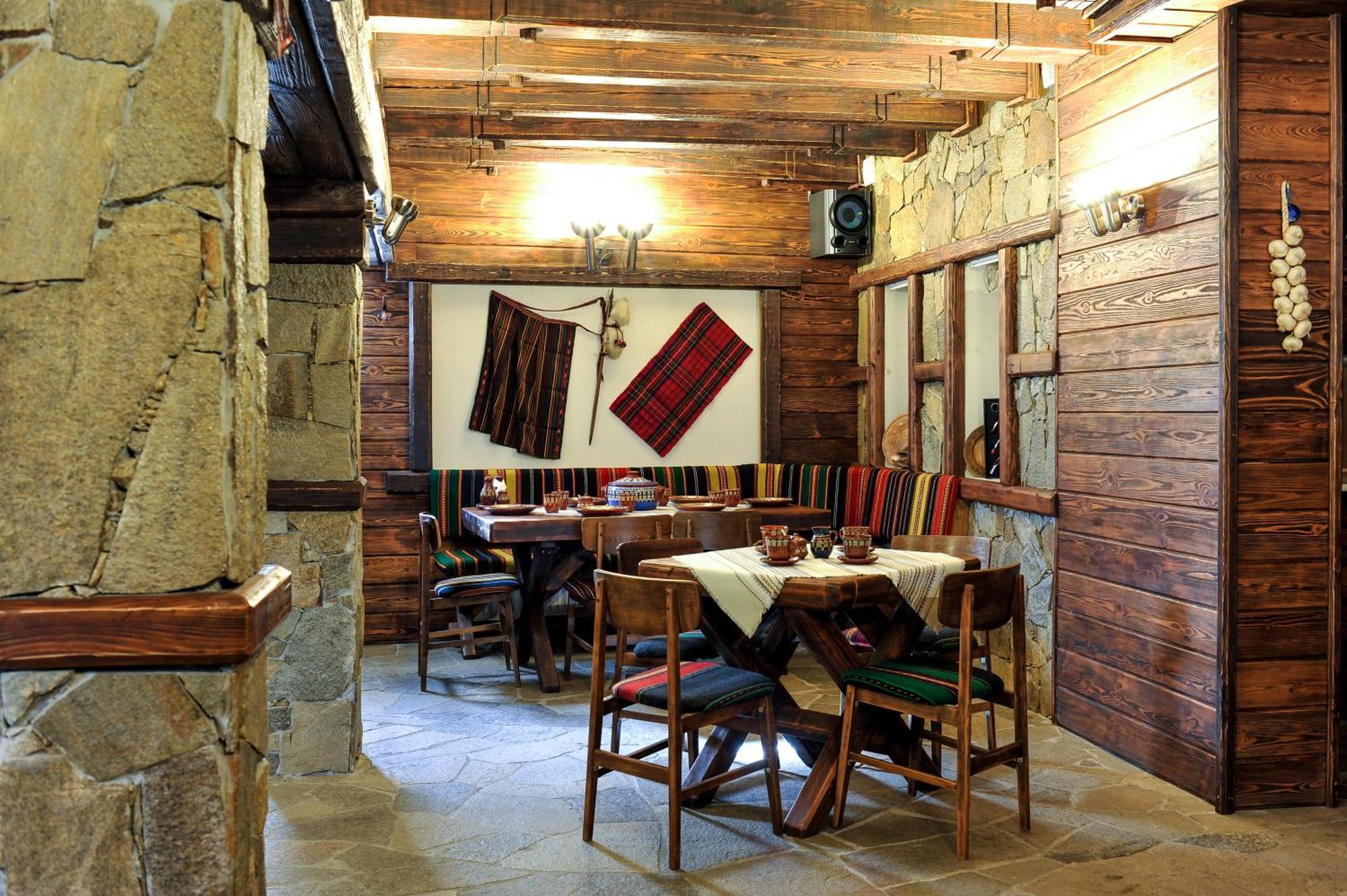 Family Hotel Dzhangal Bansko Bagian luar foto