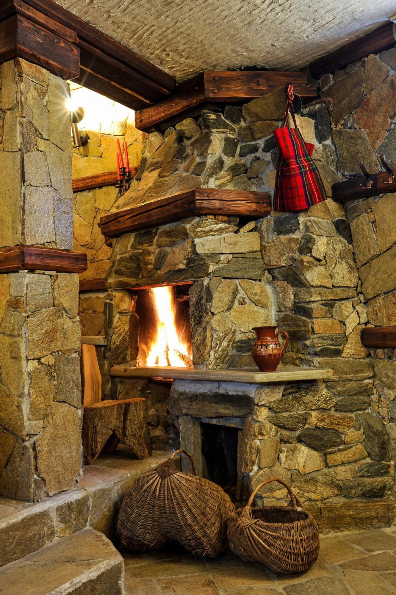 Family Hotel Dzhangal Bansko Bagian luar foto